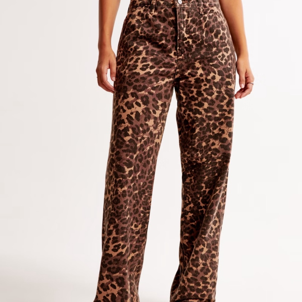 Abercrombie curve love slouchy jean leopard